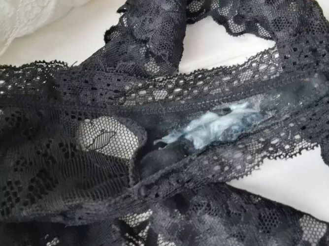 Say yeah if you’re jerking off right now !!