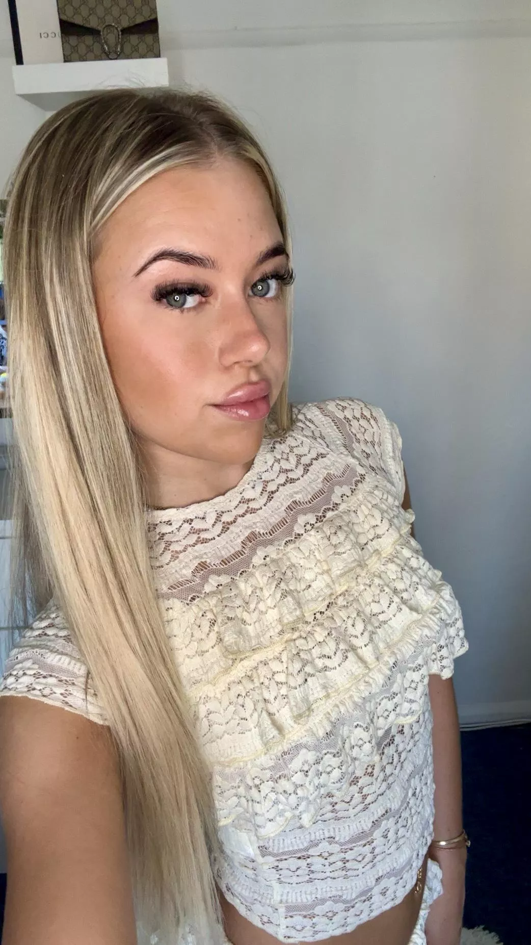 shining like the trophy i am