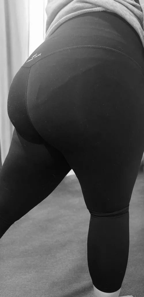 Thank you to an amazing redditor for the new leggings xx 