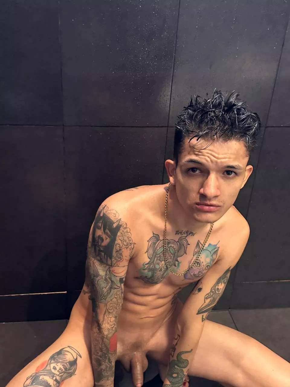 What are your eyes drawn to most😏