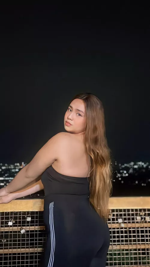 Would you date a chubby trans? 