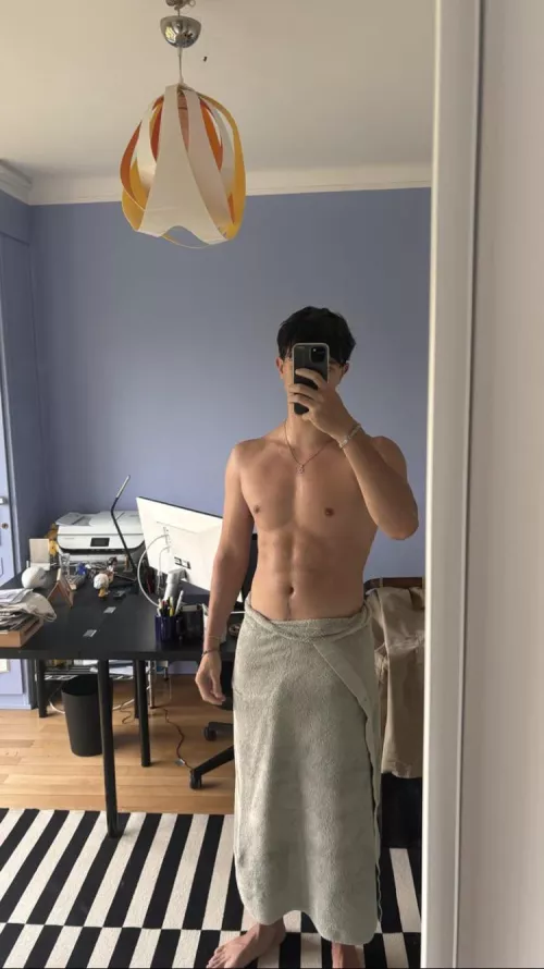 A lot of people say i’m a Twink am i?