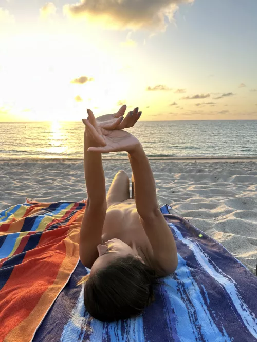 A nude sunrise may just be the best feeling in the world 