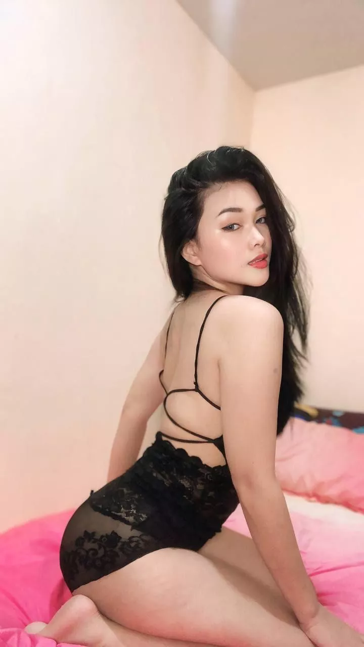 Come closer, I don’t bite… unless you ask. 😉