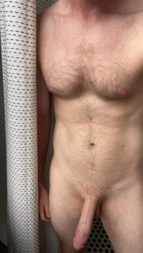 Did someone order a 6’4 ginger that doesn’t pull out?