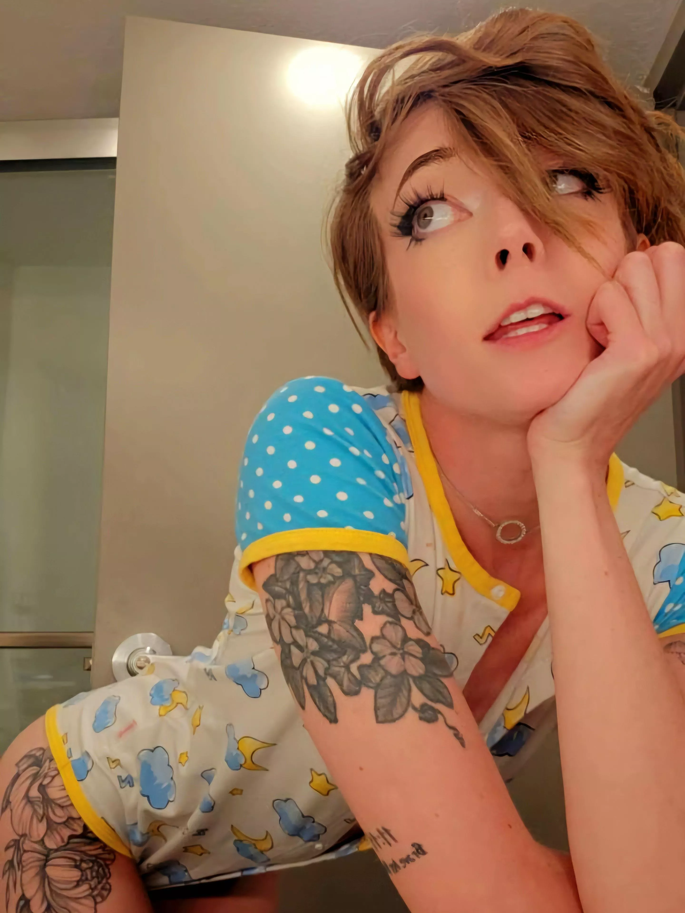 🌈Good morning! Find a reason to smile today!✨ 🌞AUG SALE🌞 I MONTH GFE SPECIAL💕 $800 value for only $200😍