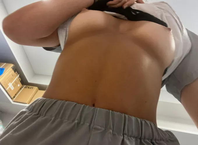 I’m being naughty at work all day today 🩺🩷👩‍⚕️