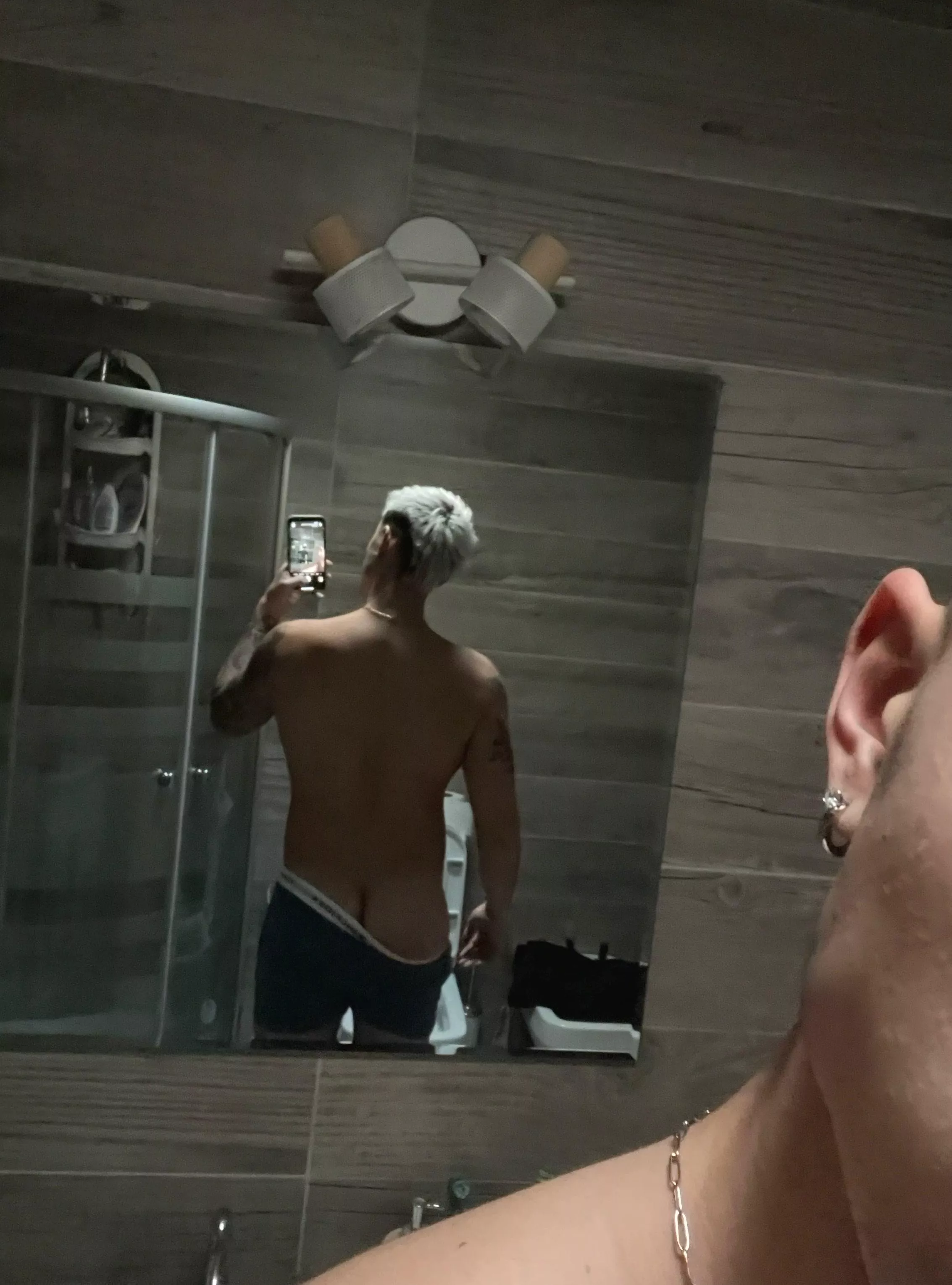 Imagine grabbing these cheeks