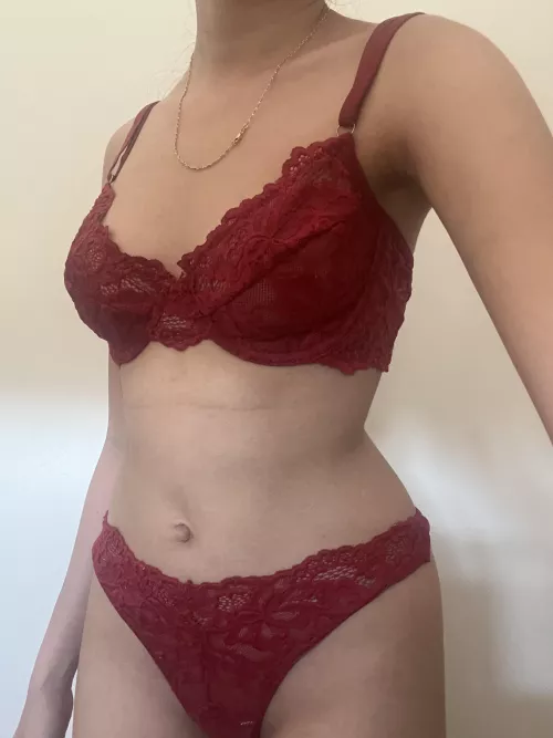 Is it true that you like all natural girls?