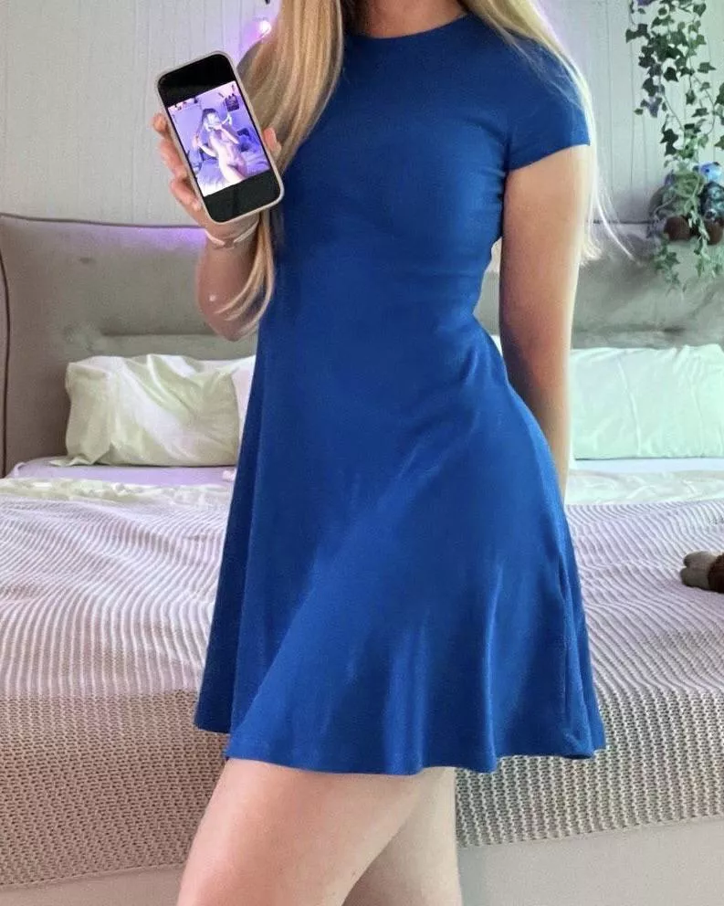 is there moving something in your pants since you zoomed in?🐥