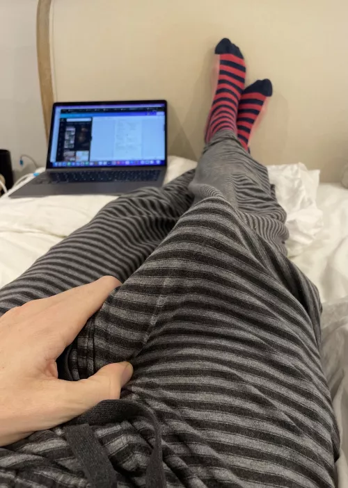 Let me know if you want the without pic 😇