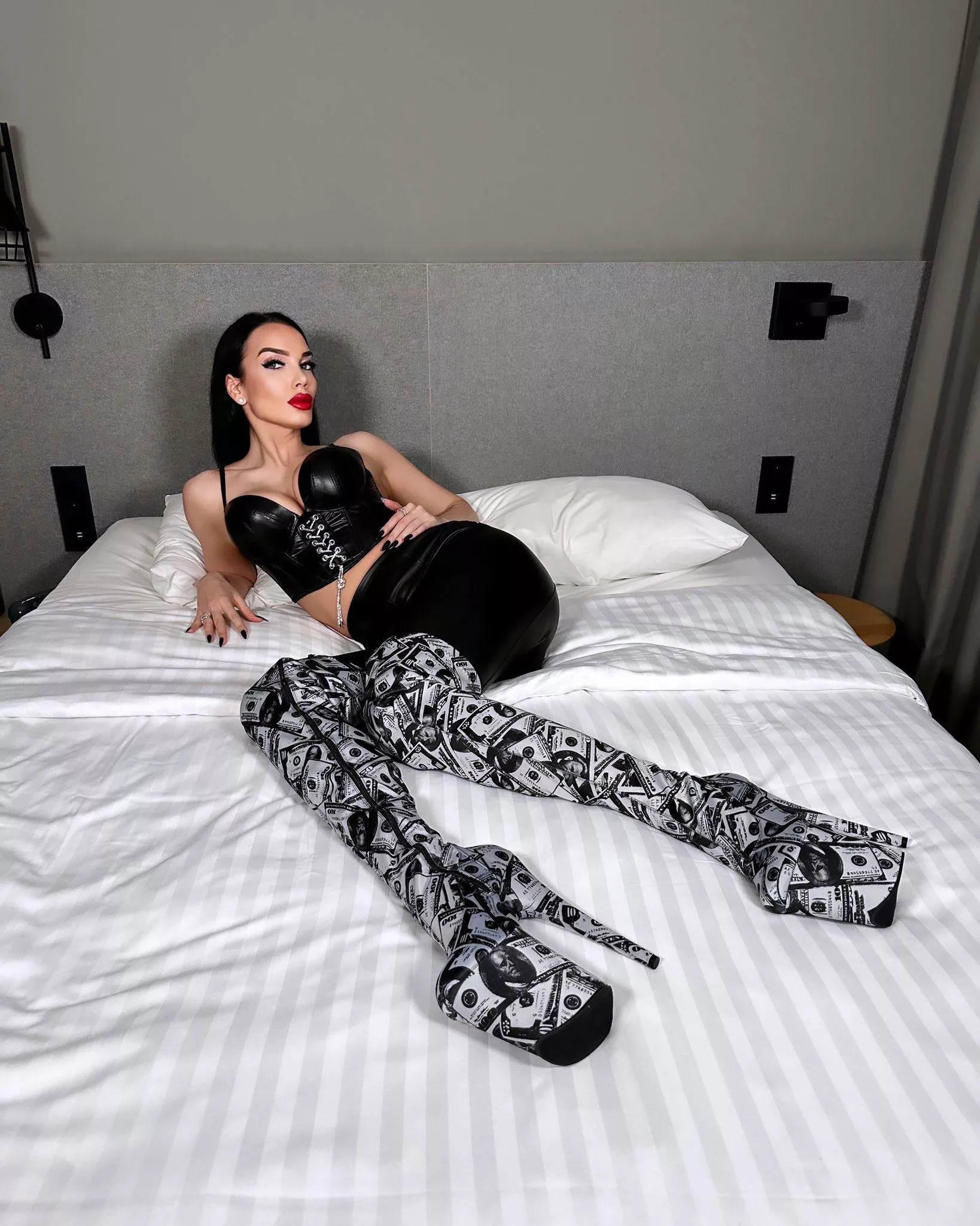 Mommy is in bed and waiting for you to worship my boots