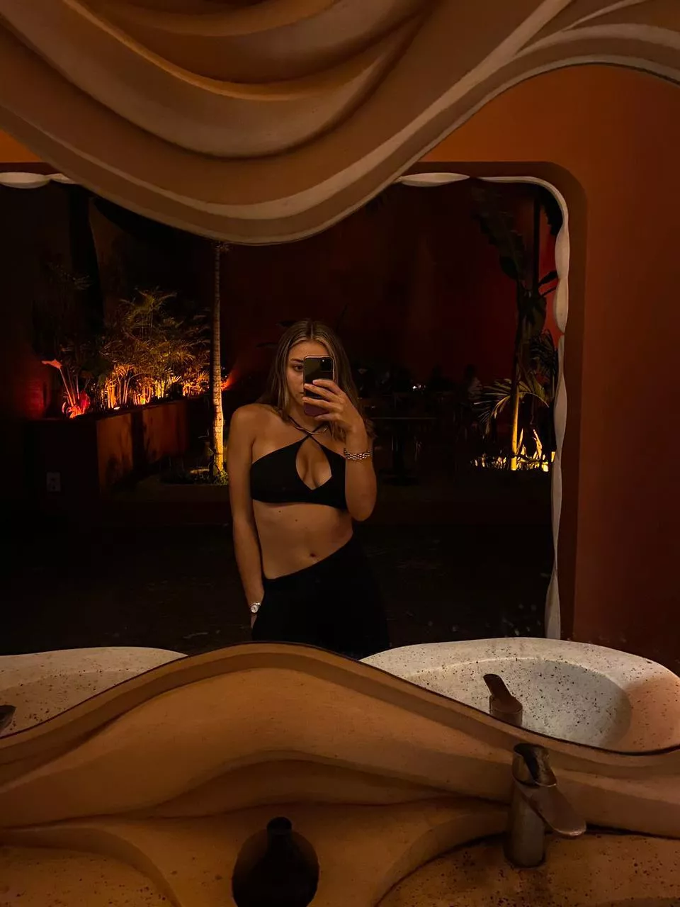 My look is simply captivating