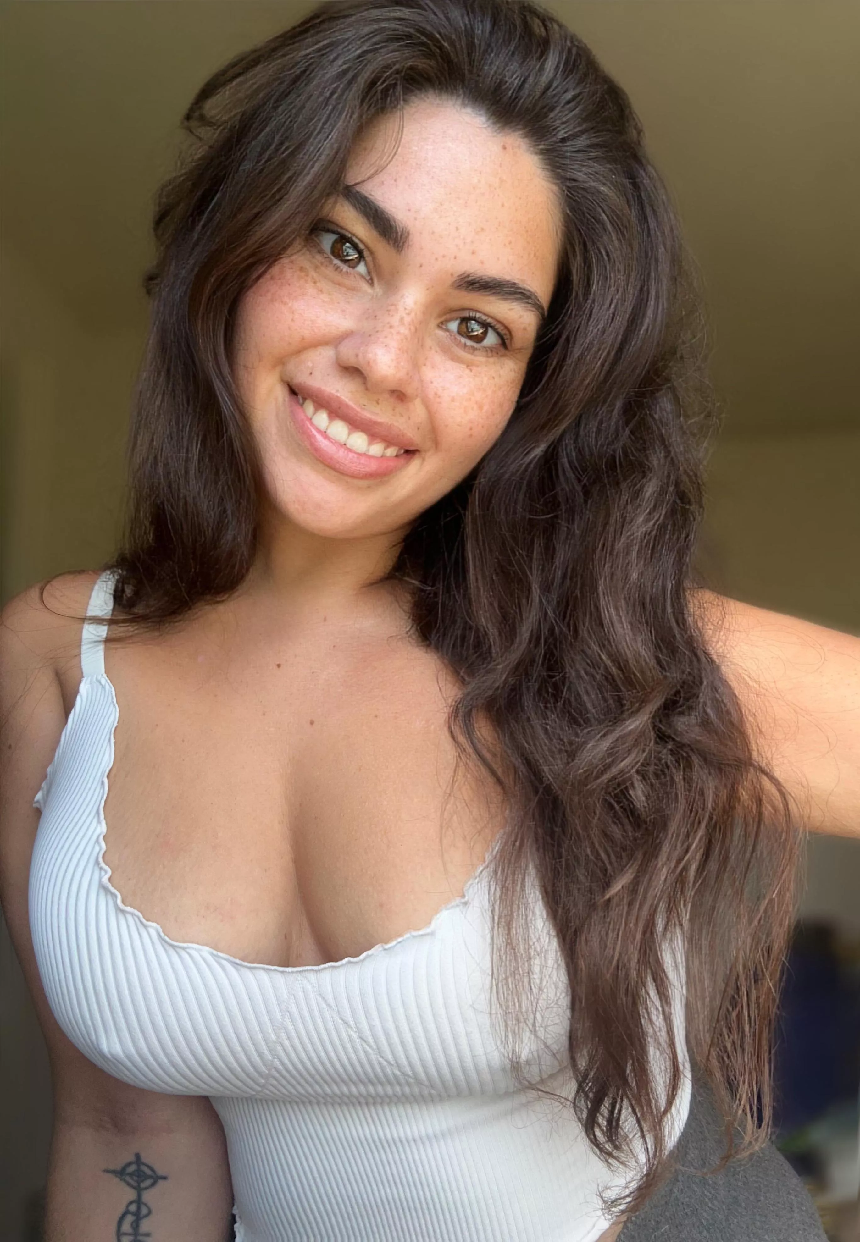 No makeup Monday/No bra every day! 
