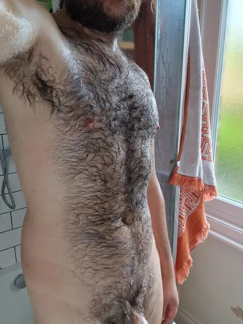 Wet 💦 Does anyone else have an invisible line where your hair just stops? Always amused me