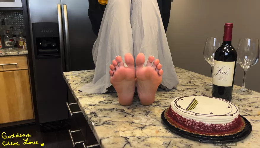 your gf [F] surprises you like this for your birthday... what do you do first?