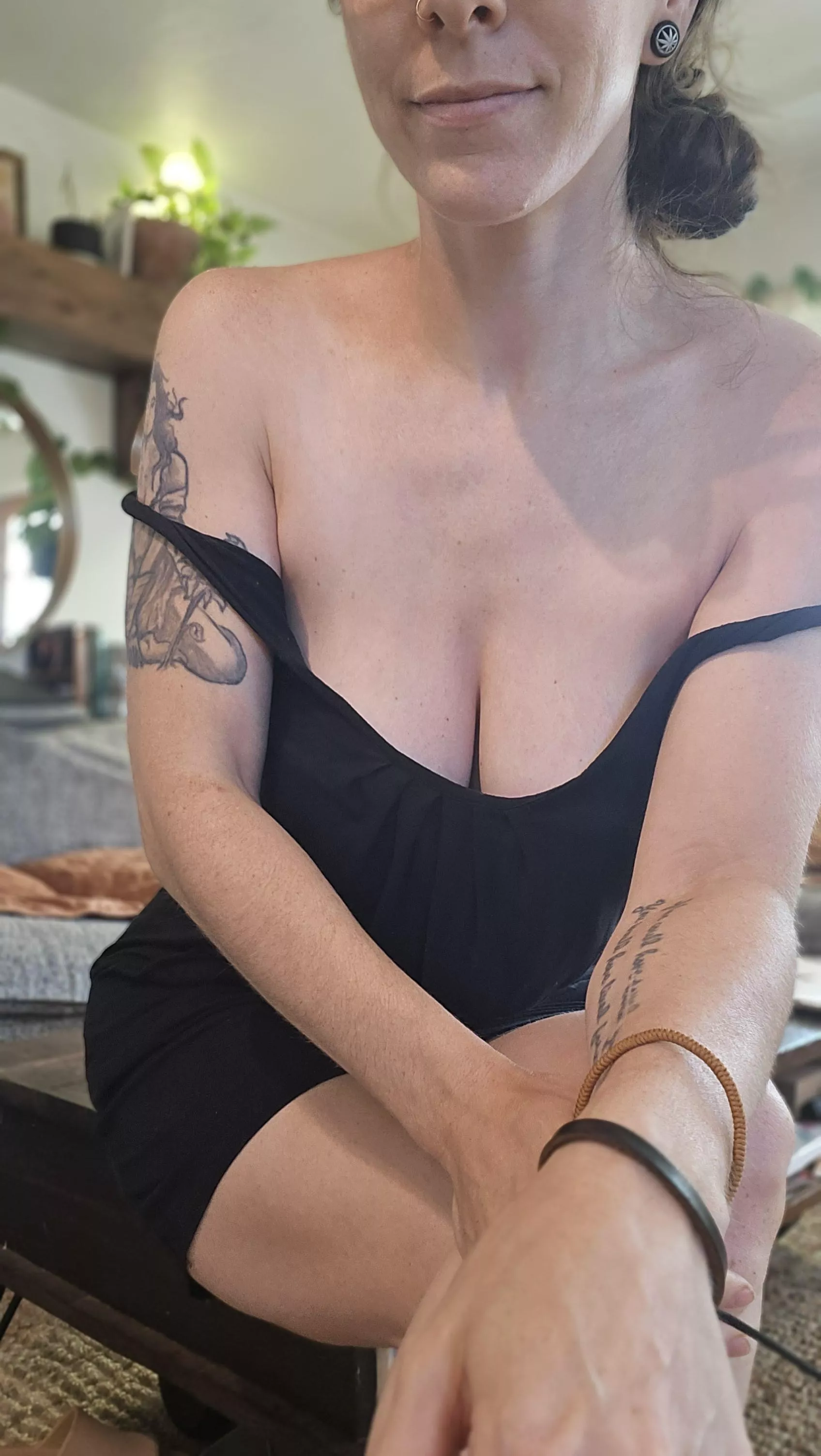 A little braless cleavage this afternoon