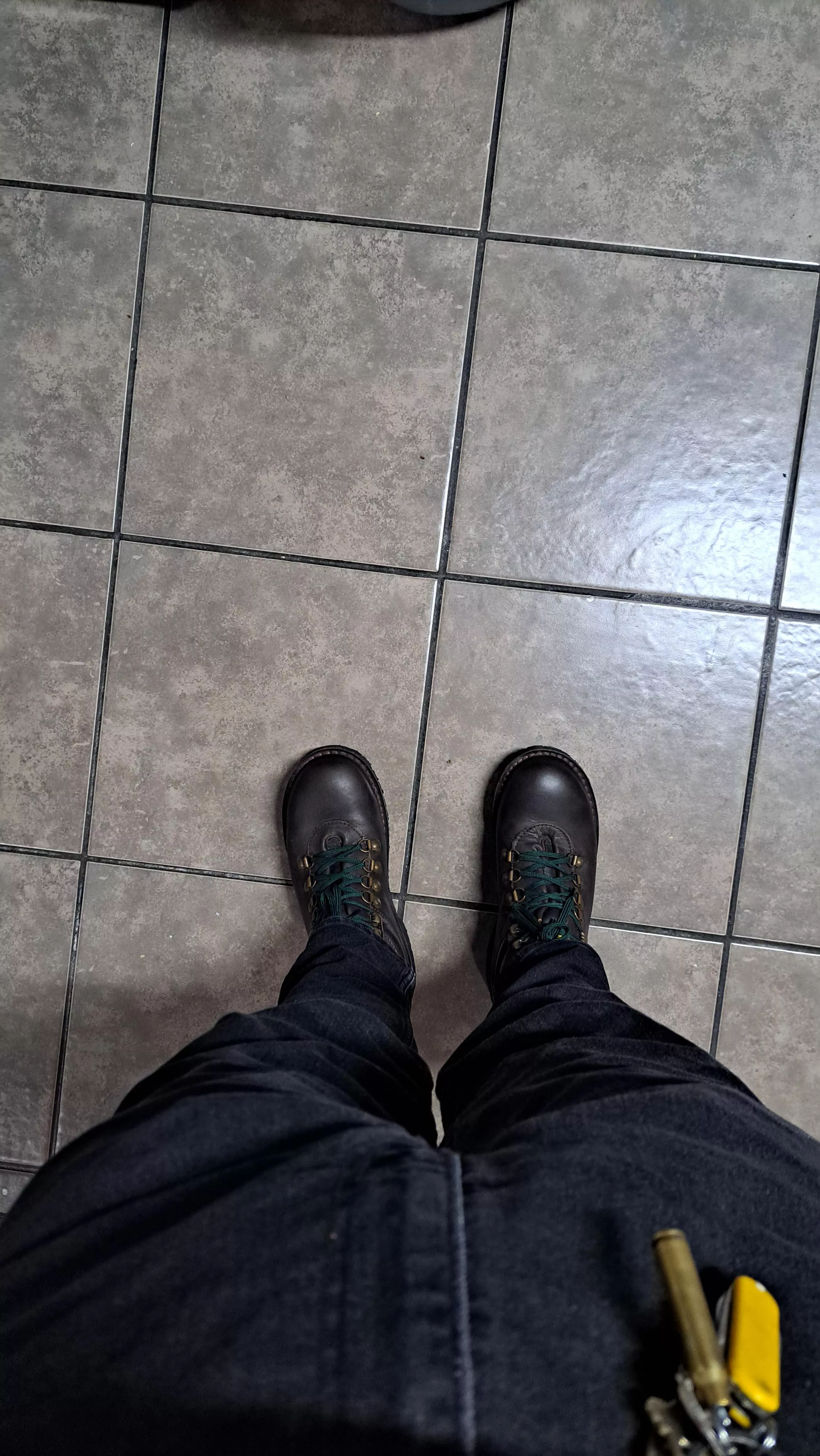 Do they look weird, yeah. Are my toes squished? Nope. :)