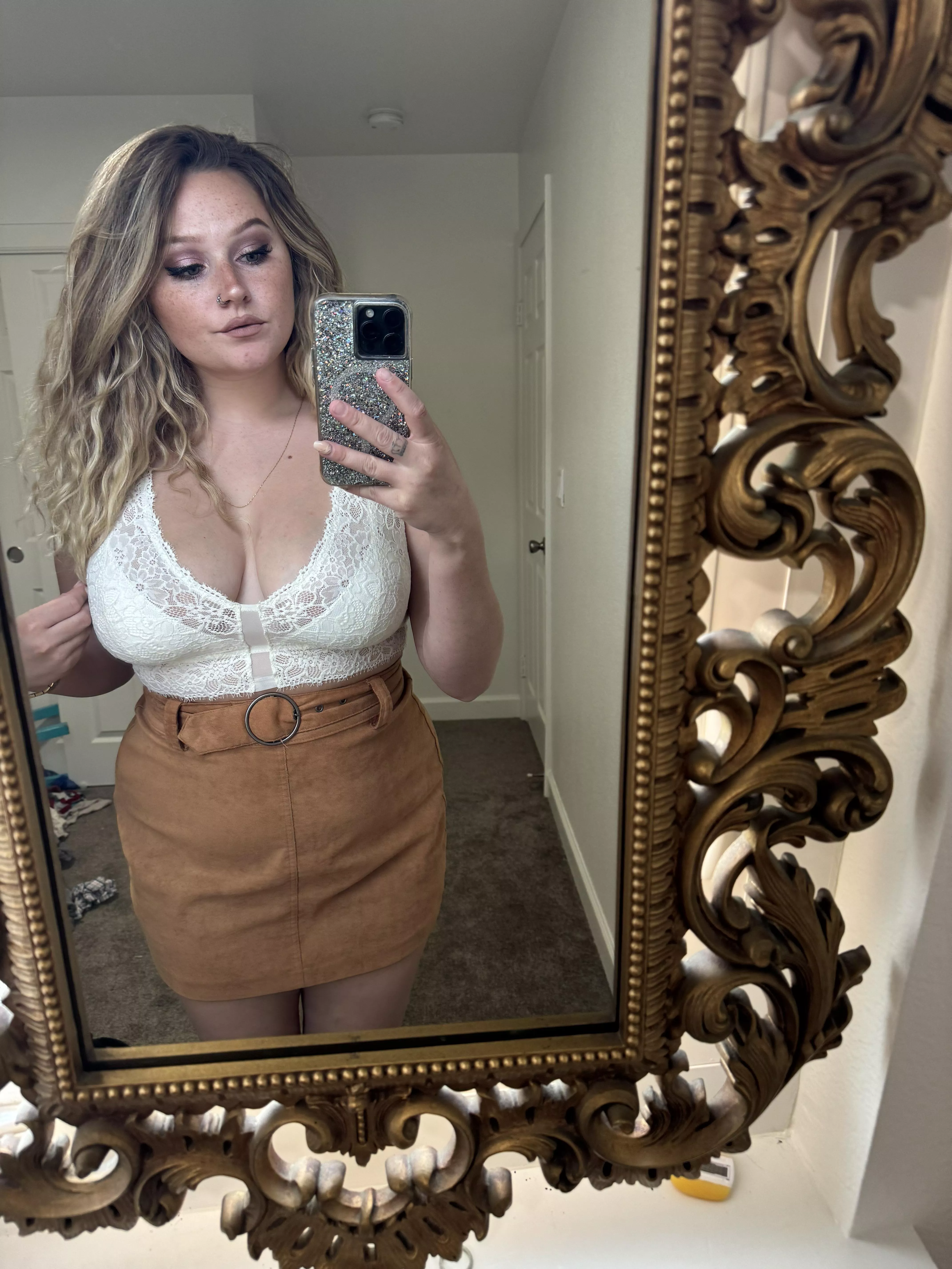 F29 waiting till I find a genuine man with a genuine cock ;)