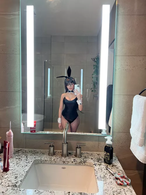 feel like you've been missing a bunny girl like myself in your life :3