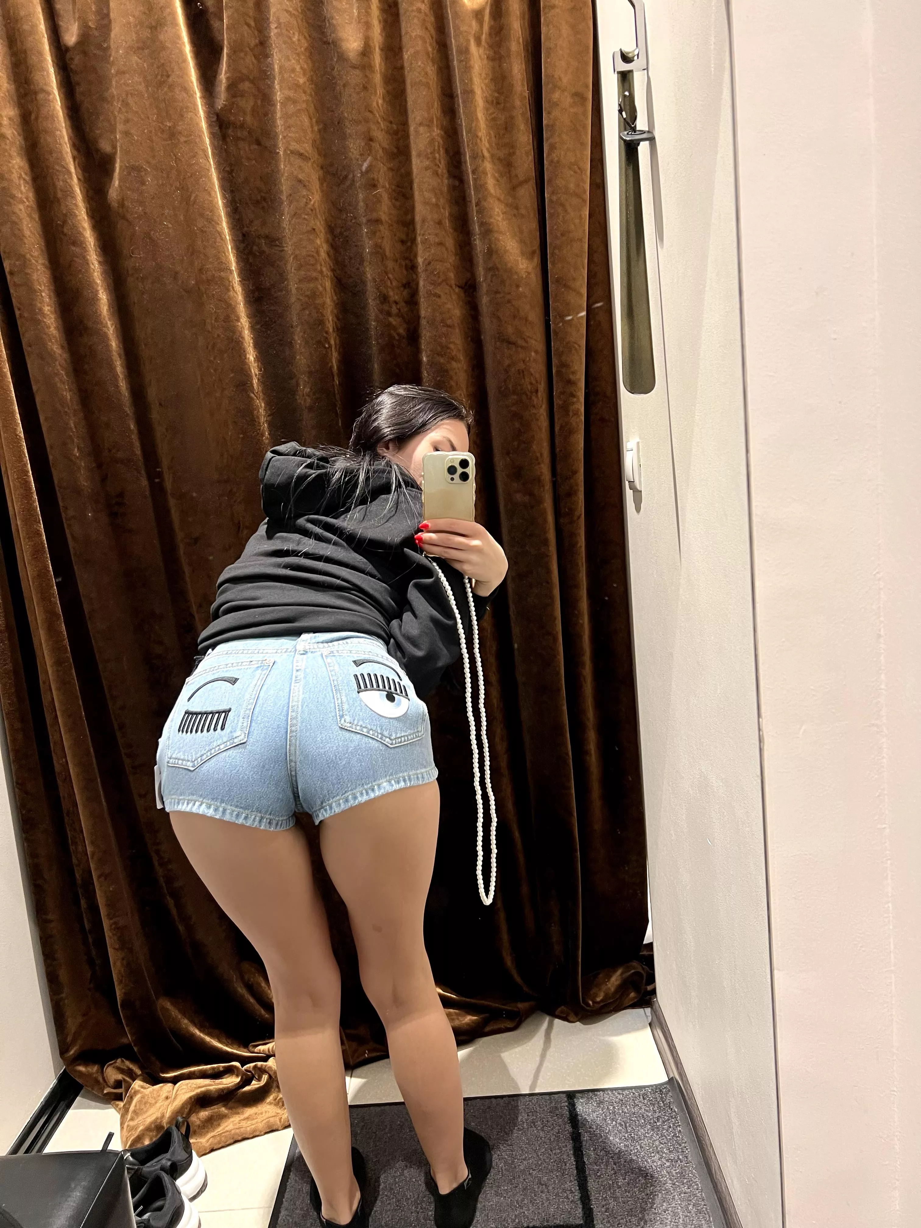 How do you like these jeans on me?