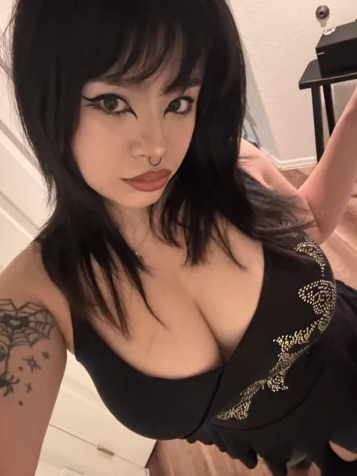 If I gave u my number, what name would u save me in ur phone as ?