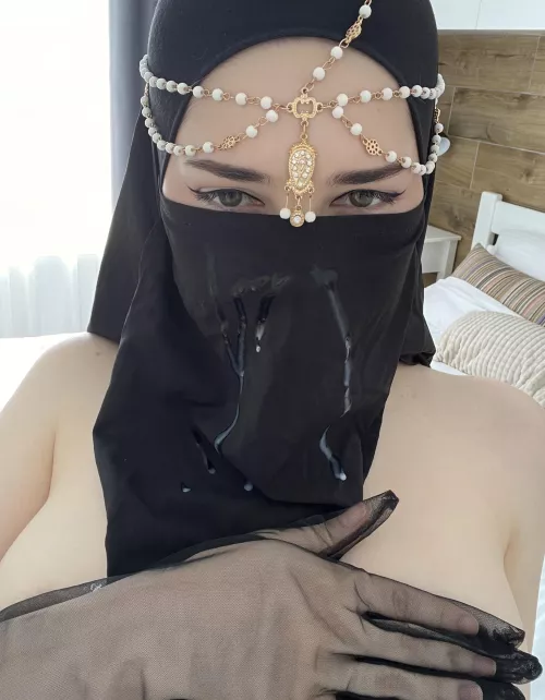 I'll show you my nipples if you come