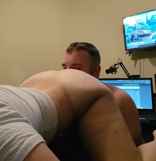 [MF] Whatever she wants she gets