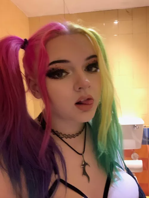 Multiple neon colours