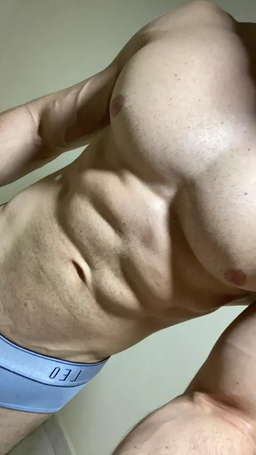 Muscle bros where you at? Hit me up with pic!  snap: icarus2814