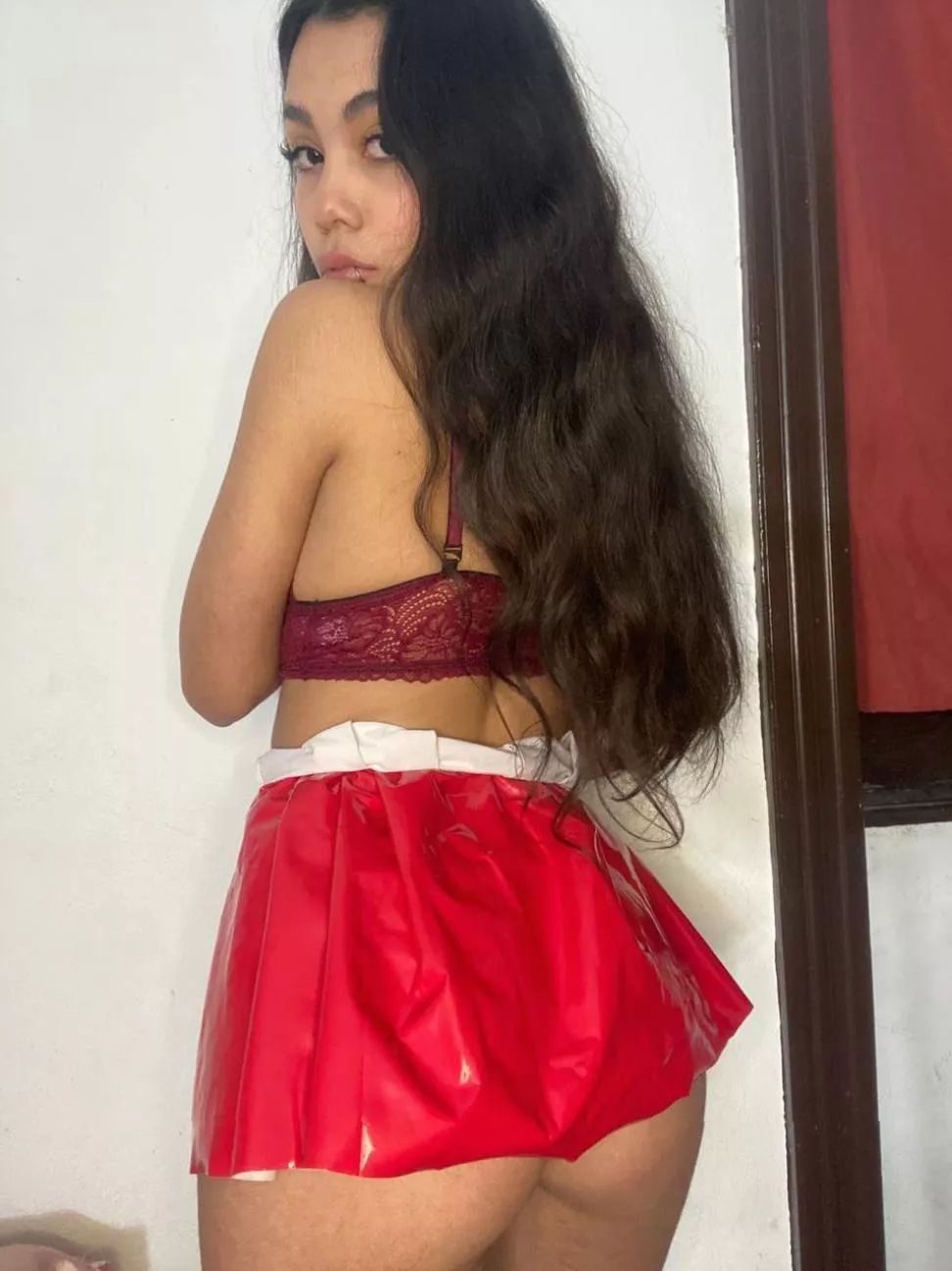 My skirt is so sneaky, it's always riding up