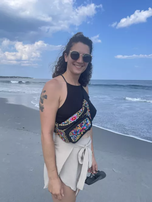 The ocean is so cold here! 🥶 [f]