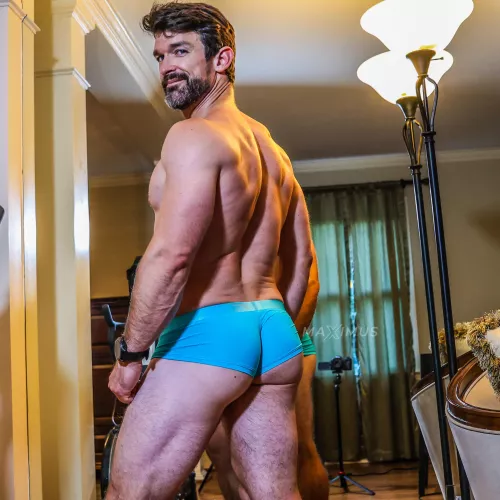 These briefs ride a little too high, or what do you think?