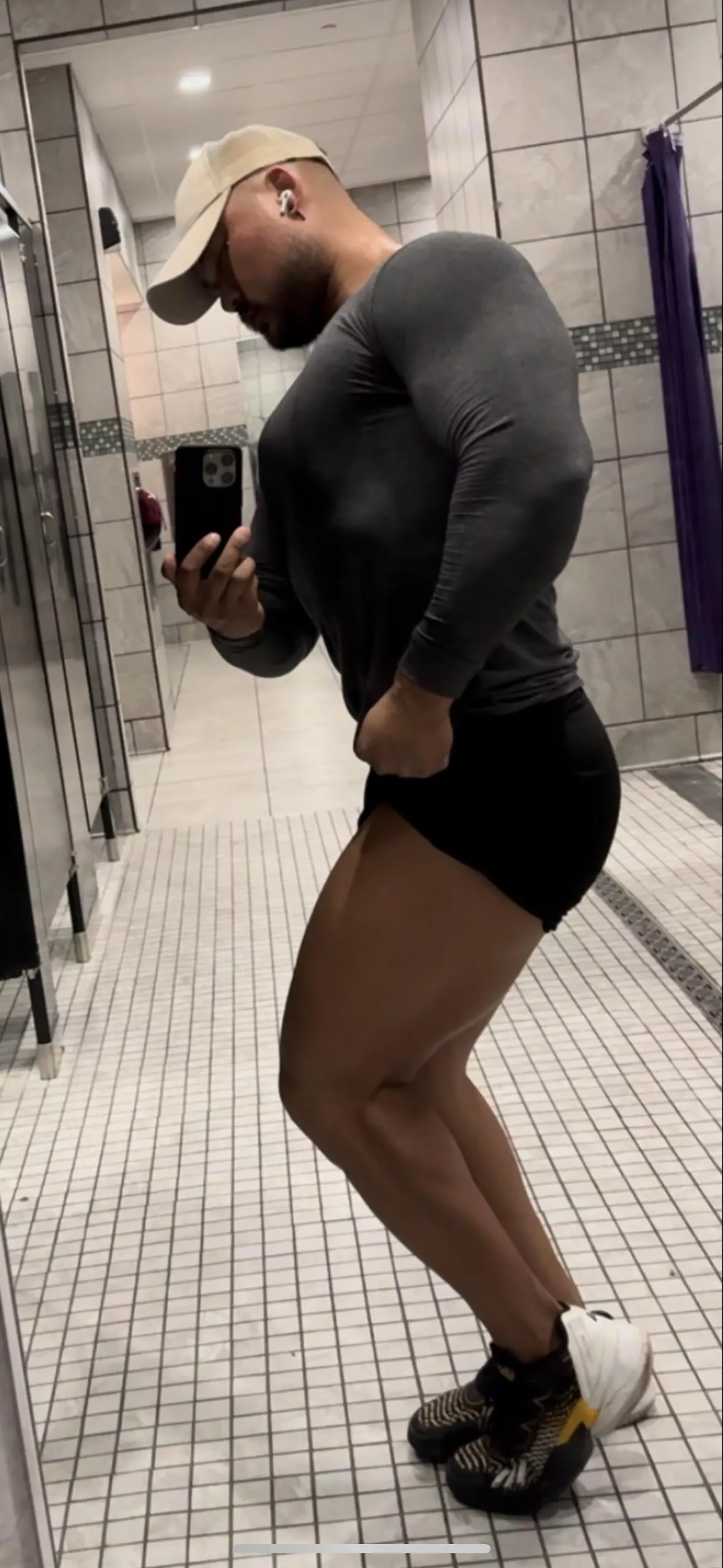  Who wants to be put in a chokehold?