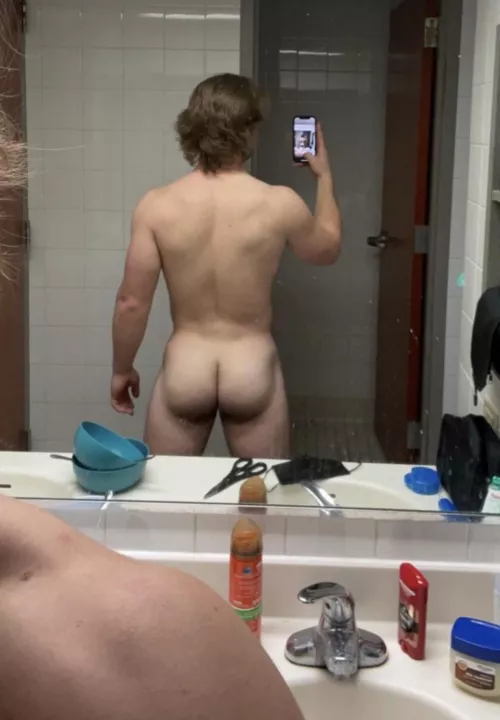 (21) Uncut jock. Hmu on snap Bakerboy247890 willing to verify too 