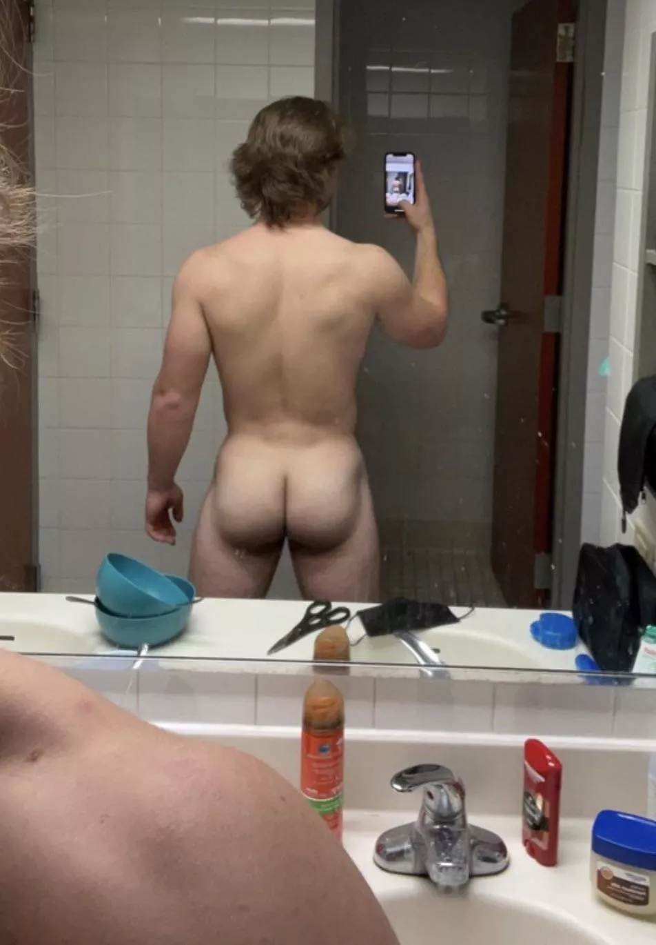 (21) Uncut jock. Hmu on snap Bakerboy247890 willing to verify too 