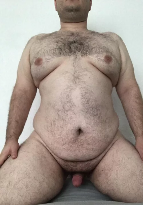 28 [m4m] Hey, I'm a Bear from Germany and looking for serious and open minder people to have fun with. Feel free to write. Snap: radiantbear27