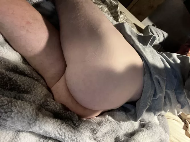 50M looking for guys over 40