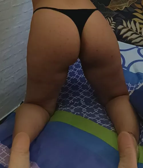 I want you to lick my tail 💦🍑