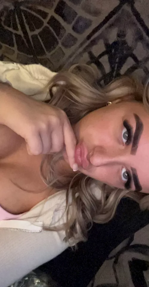 18f, Rub that cock on my lips ;p