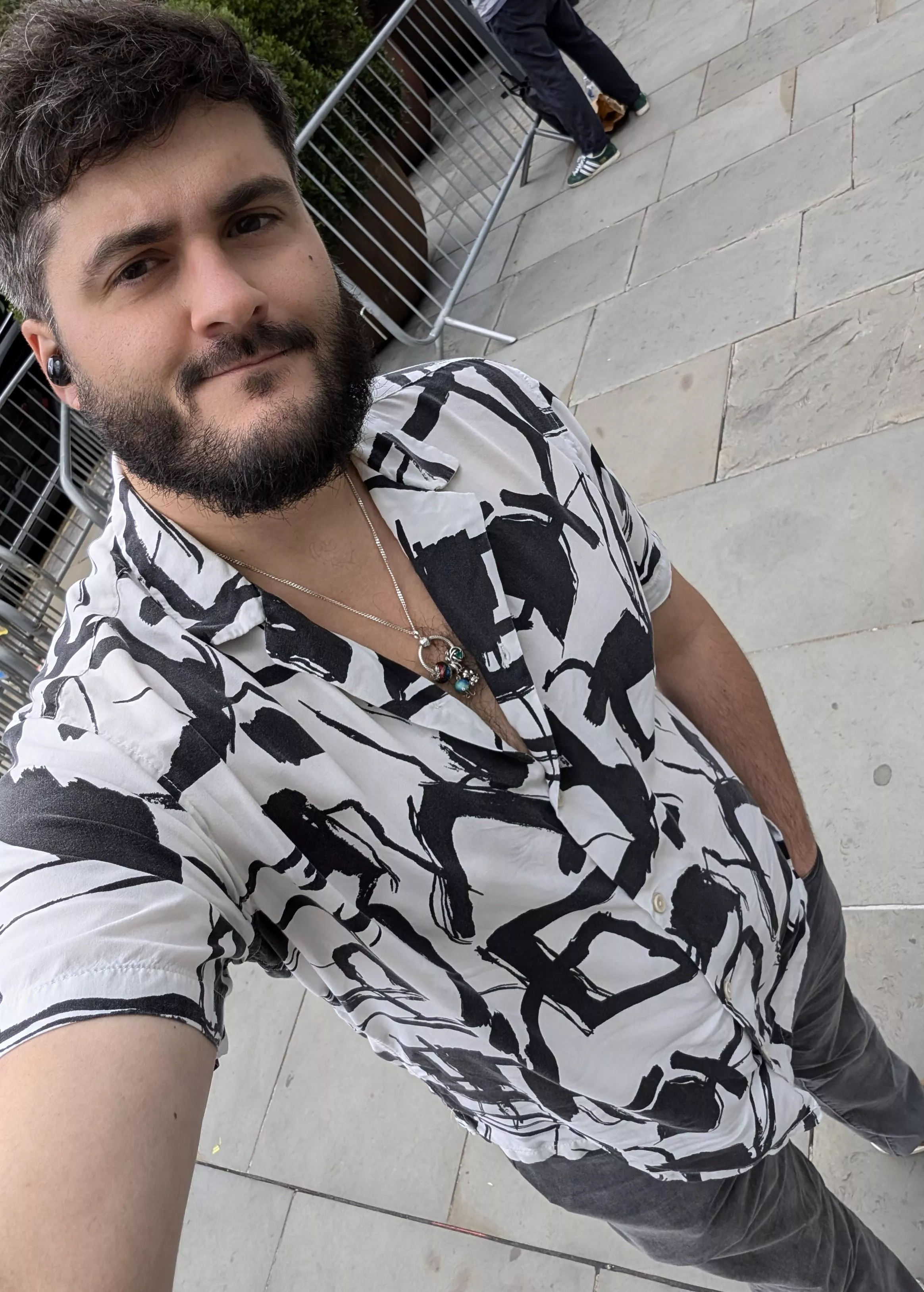 34 UK, love to find some people to play games with; I'm on PC, currently play LoL, WoW and BG3! Open to suggestions though! I wanna play 7 days to die with people!  34 UK, love to find some people to play games with; I'm on PC, currently play LoL, WoW and BG3! Open to suggestions though! I wanna play 7 days to die with people!