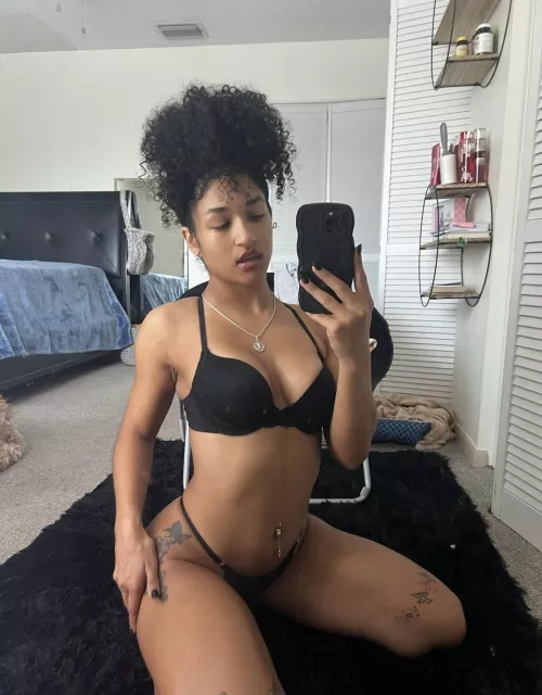 Do men still like ebony women ?