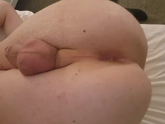 Do you guys like a shaved 19 year old boy 