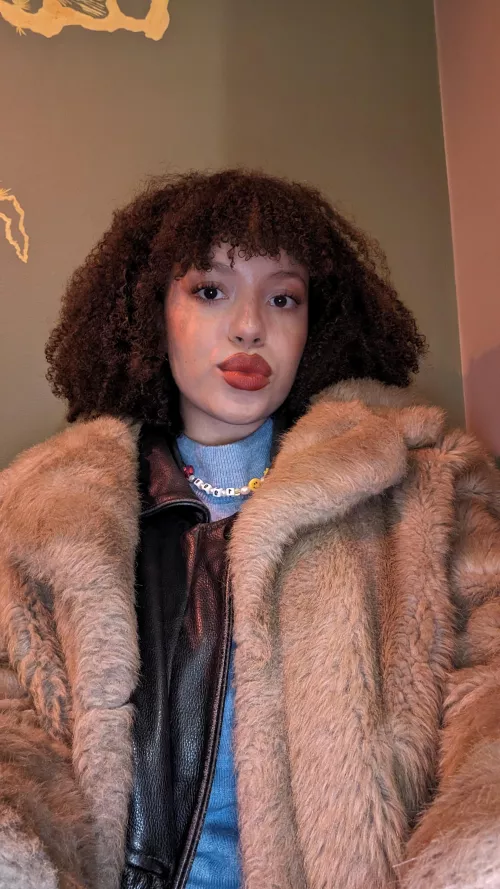 Feeling sexy and adorable in this pic, so lemme share it