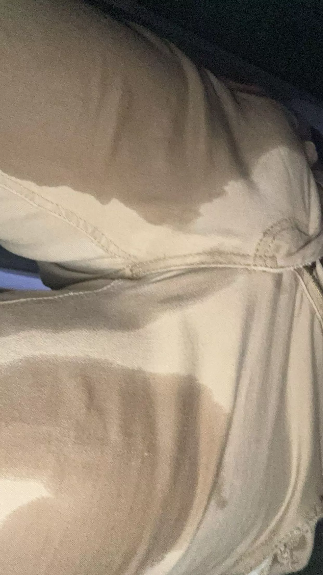 hmu if u wanna wet urself with me