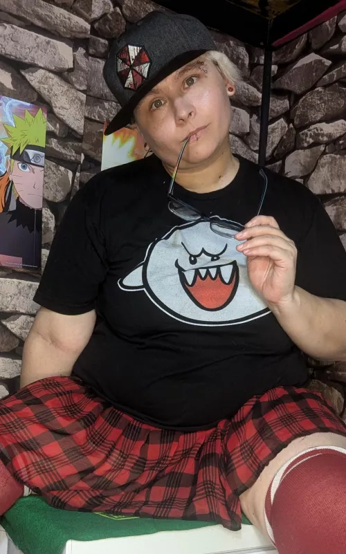 Nothing under my skirt 