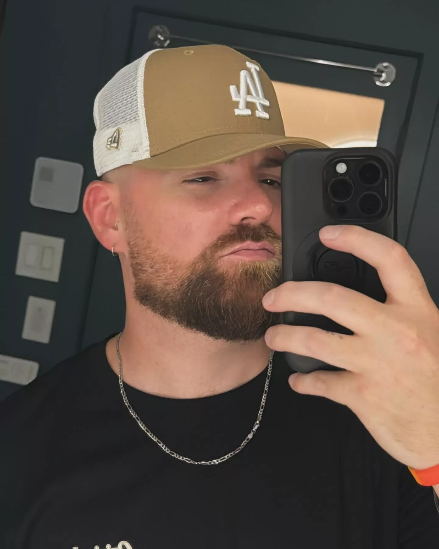 Thought I was going through a break up, turns out my ex wants me back.  Advices?