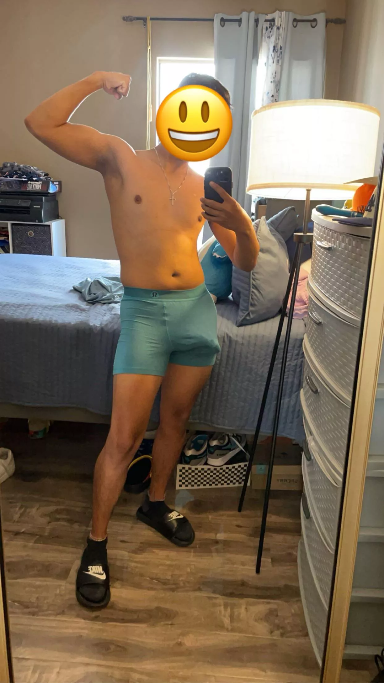 [23] feeling extra big after the gym