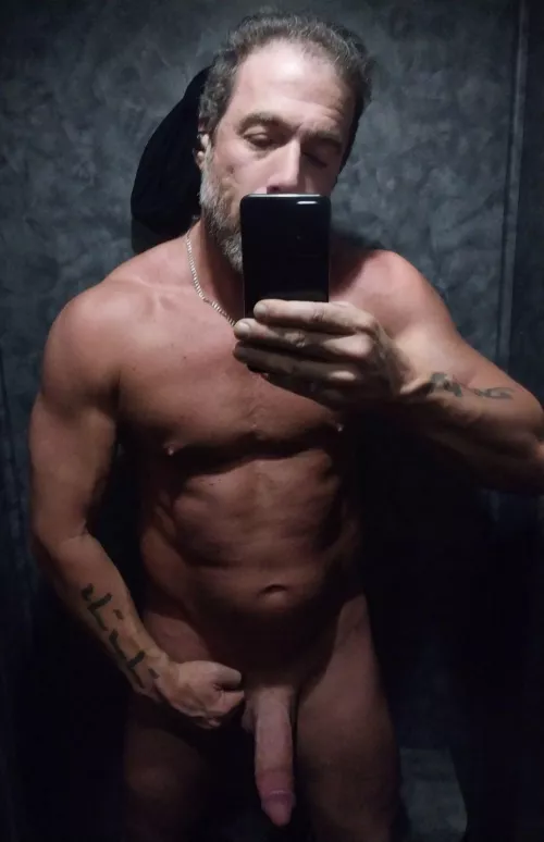 [45], 6', 191.5 lbs. Gained 2.3 lbs last week. 14.5 last month. 