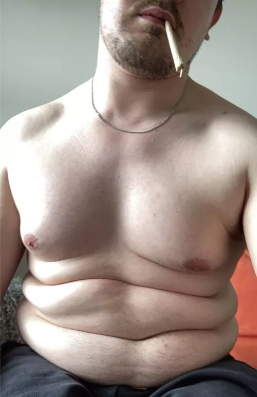 A fat dude with a fat doob (m27) first post here!